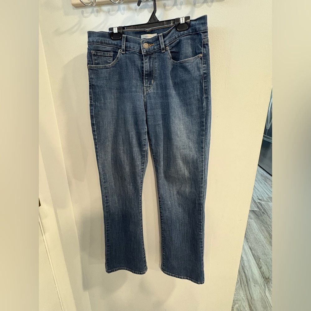 Levi's Women's Straight Leg Blue Jeans